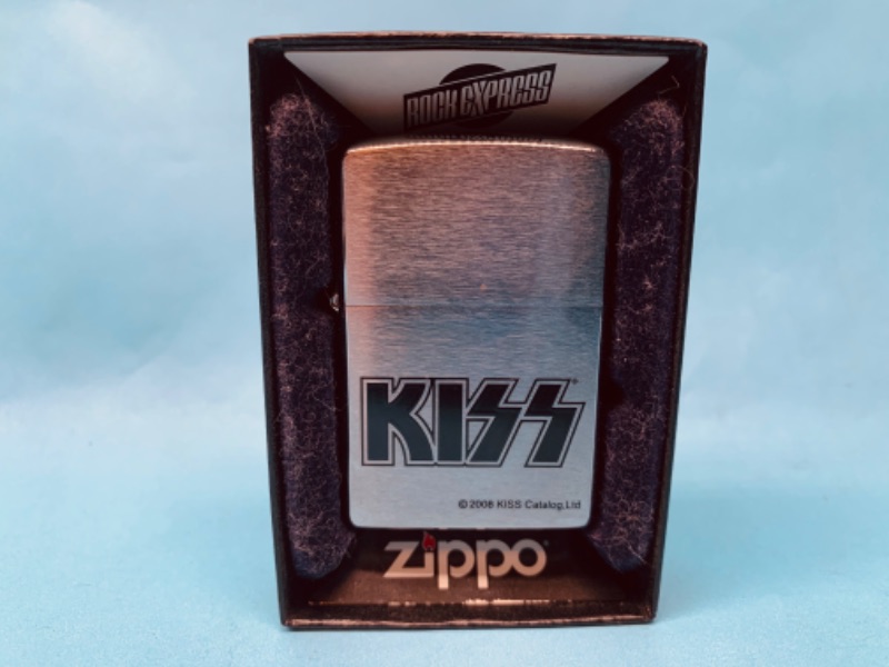 Photo 2 of 803172…kiss zippo lighter 