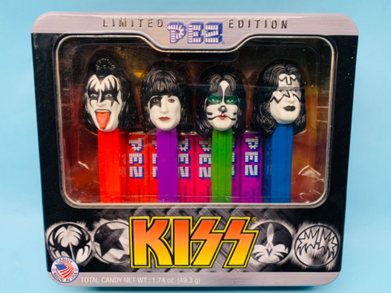 Photo 1 of 803187…kiss limited edition Pez dispensers in tin 