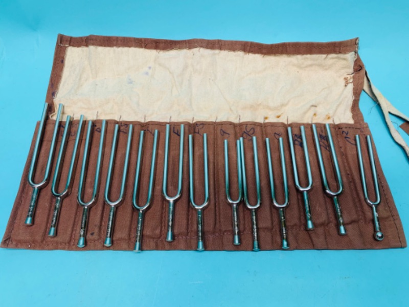 Photo 1 of 803193…vintage piano tuning forks n pouch