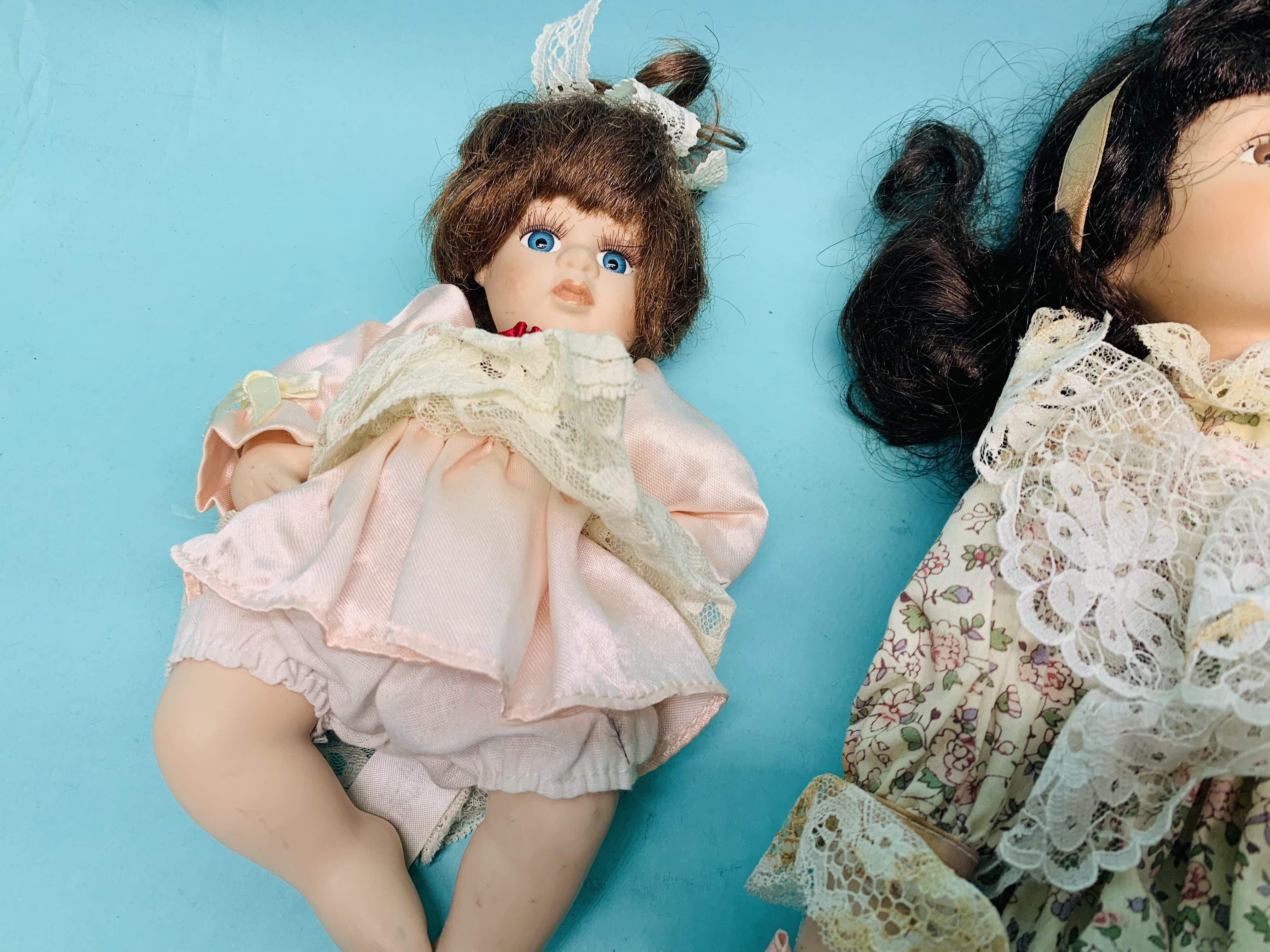 Photo 2 of 803208…3 vintage porcelain dolls 