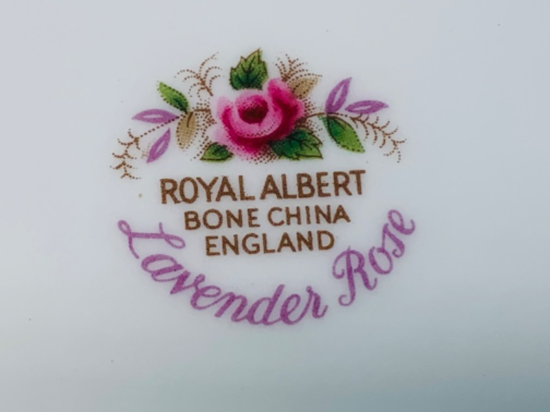 Photo 3 of 803279…vintage Royal Albert large tureen bone china made in England lavender rose
