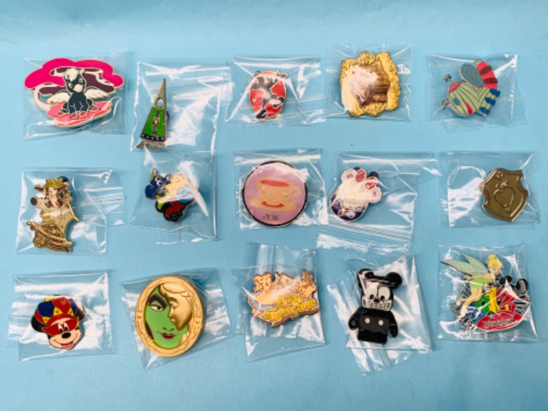 Photo 1 of 803318…15 Disney pins in plastic bags 