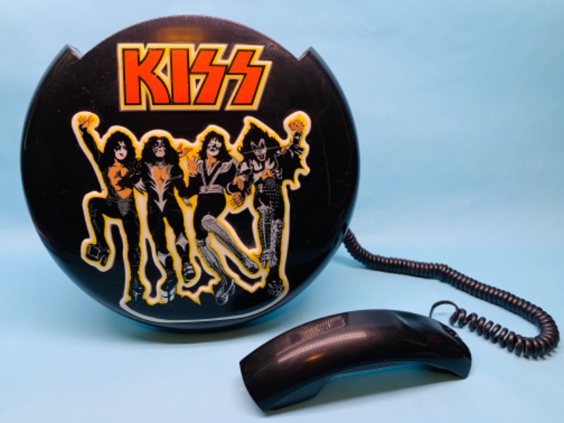 Photo 1 of 803323…kiss telephone- no jack cord- dent on handset 