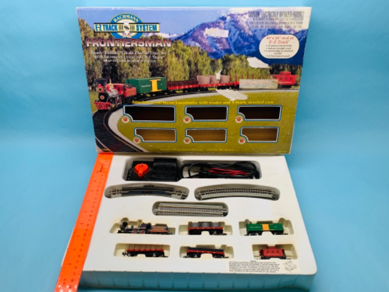 Photo 2 of 803373…small bachmann train set in box