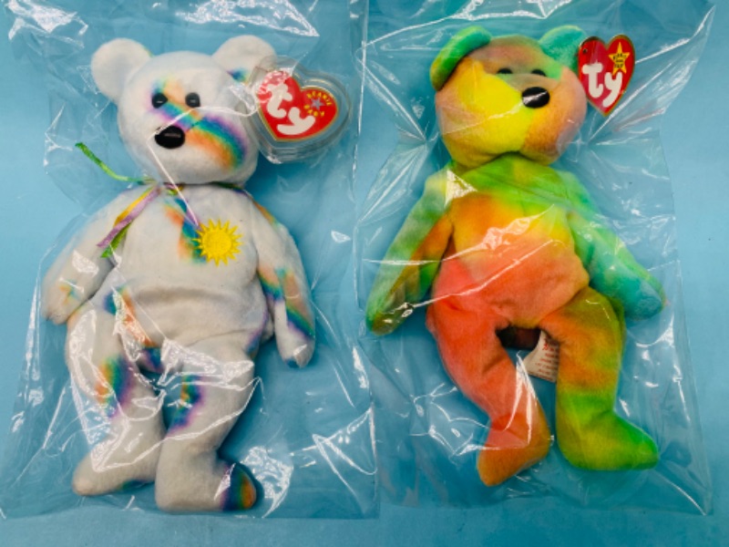 Photo 1 of 803381…2 TY beanie babies in plastic bags 