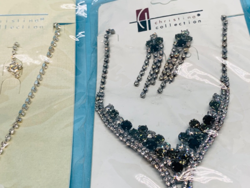 Photo 2 of 803460…3 sets of fashion jewelry necklace and pierced earrings in packages 