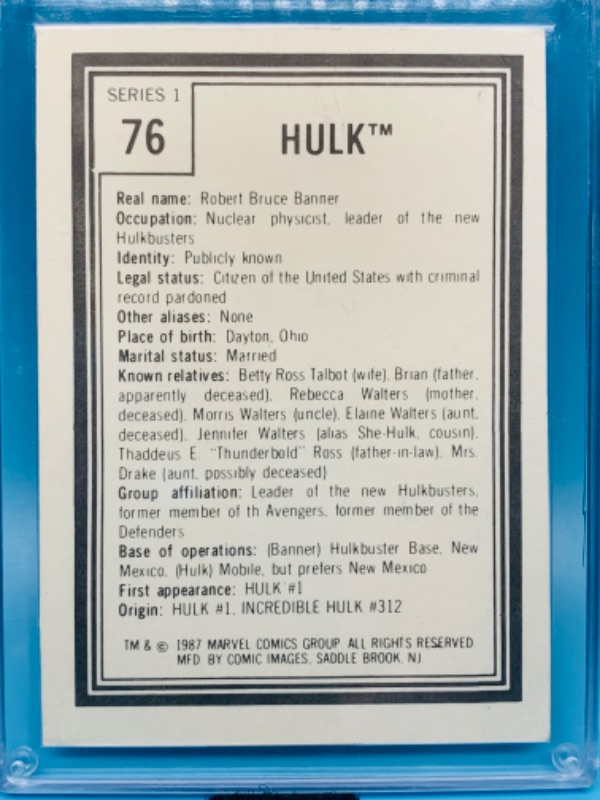 Photo 2 of 803608…vintage 1987 marvel hulk series 1 card 76 in hard plastic case 