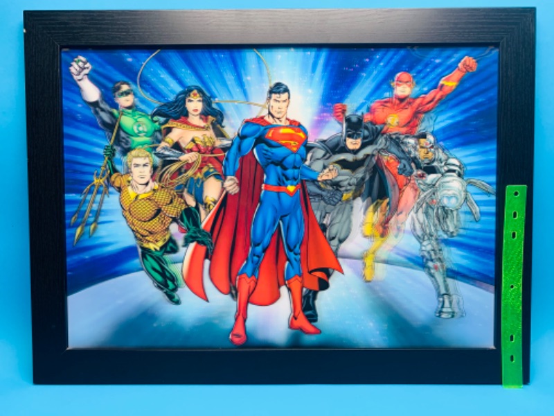 Photo 1 of 803623…large 30 x 23 superheroes 3-D wall hanging 