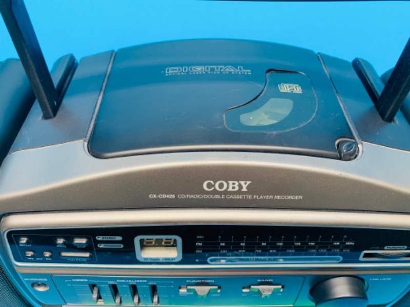 Photo 2 of 803631…coby cd/radio/double cassette player recorder with detachable speakers 