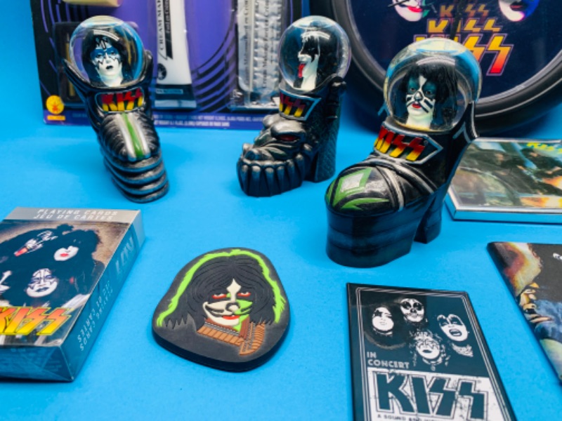 Photo 3 of 803712…kiss collectibles 