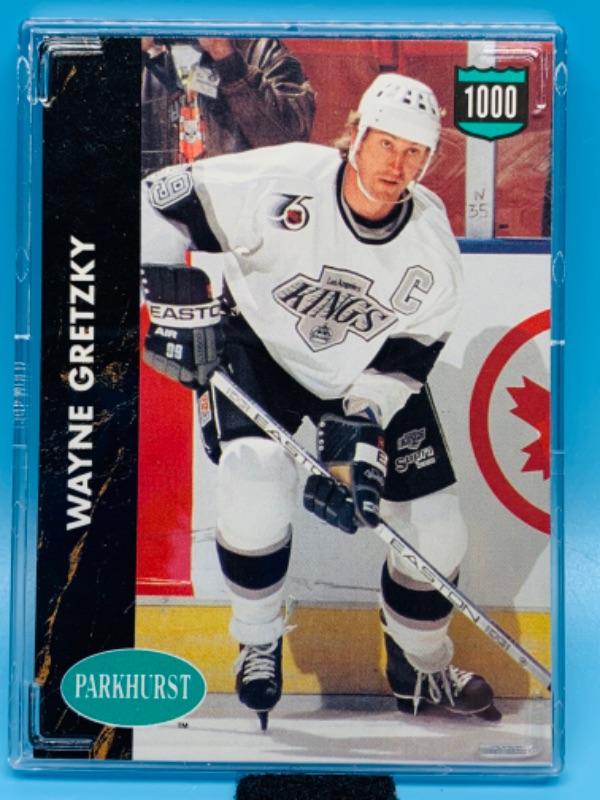 Photo 1 of 803724…parkhurst Wayne Gretzky card 207 in hard plastic case 