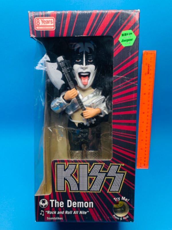 Photo 4 of 803730…large kiss animated the demon figure- plays music and moves -  in original box 