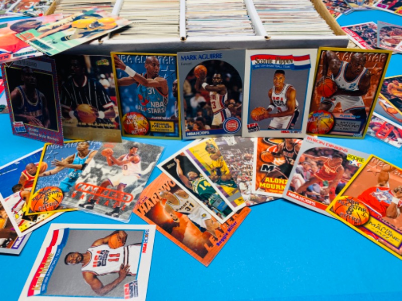 Photo 5 of 803800…3000+ Miscellaneous basketball and football trading cards in large box see photos 