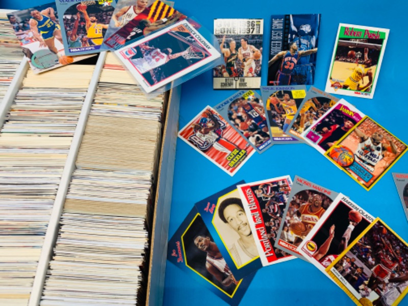 Photo 3 of 803800…3000+ Miscellaneous basketball and football trading cards in large box see photos 