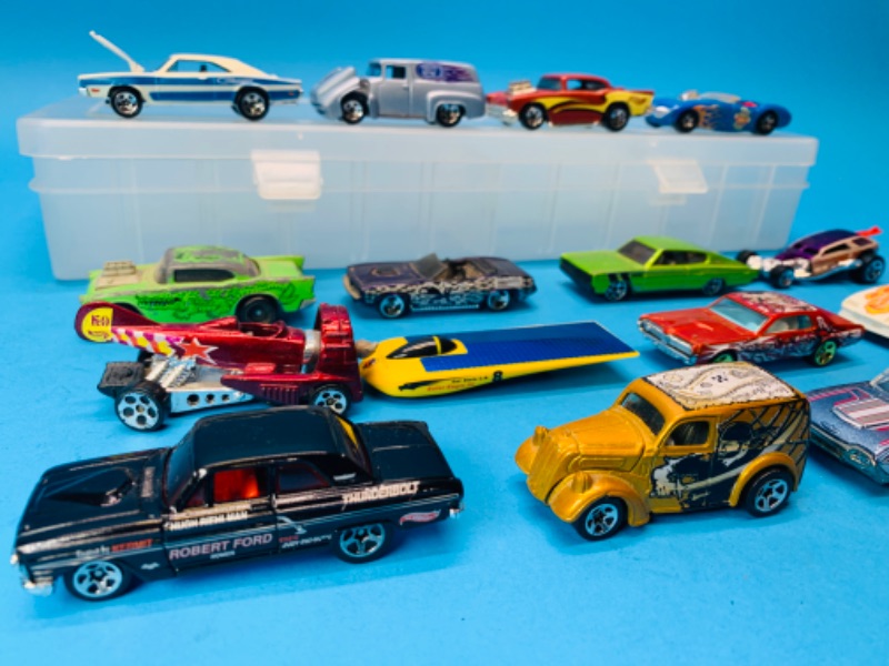 Photo 1 of 803834…16 hot wheels die cast cars in organizer case