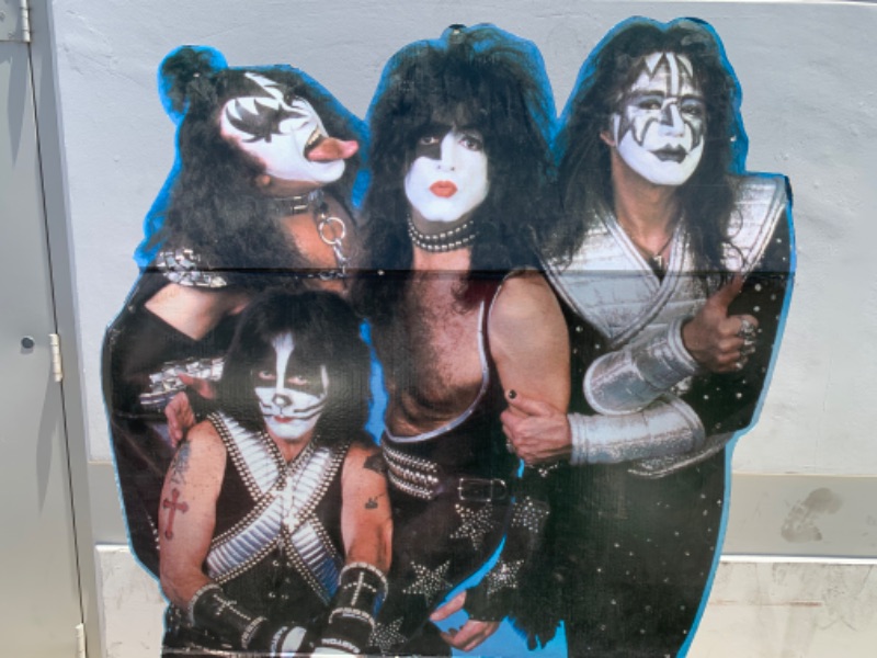 Photo 4 of 803840…xxxlarge 5 foot 10 inch kiss freestanding display- stains on back but front is fine 