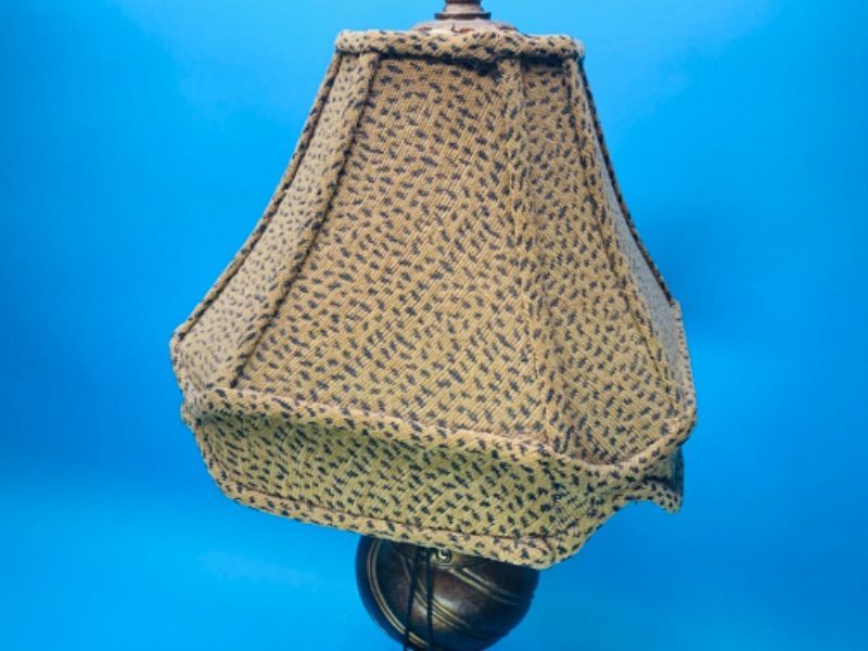 Photo 3 of 803877…30” decorative table lamp 