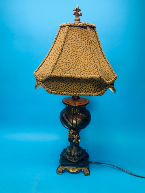 Photo 1 of 803877…30” decorative table lamp 