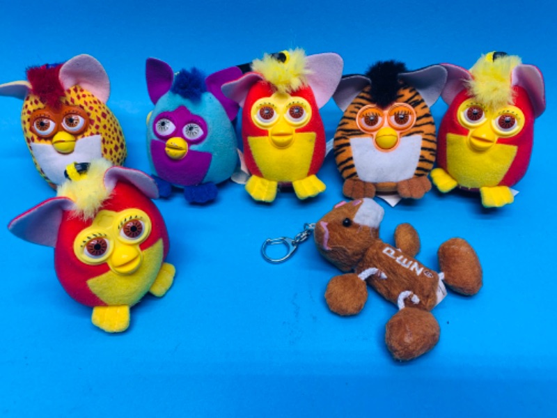 Photo 1 of 803906…vintage furby keychains 