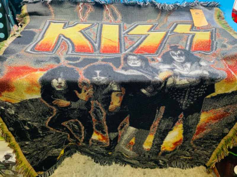 Photo 4 of 803944…large 4 foot x 4’ 10”  kiss farewell tour woven tapestry with tag