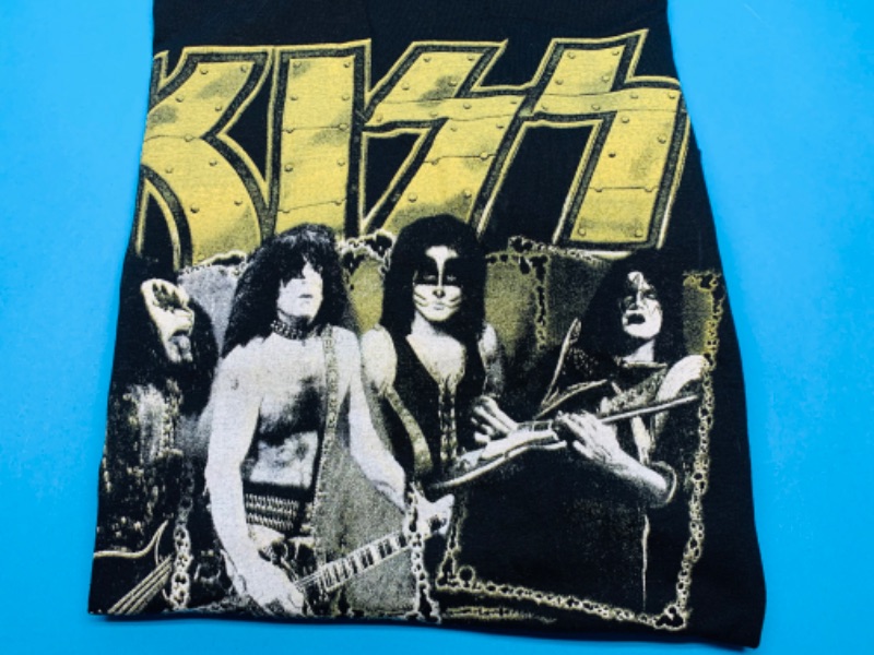 Photo 2 of 803945…size large kiss t-shirt 