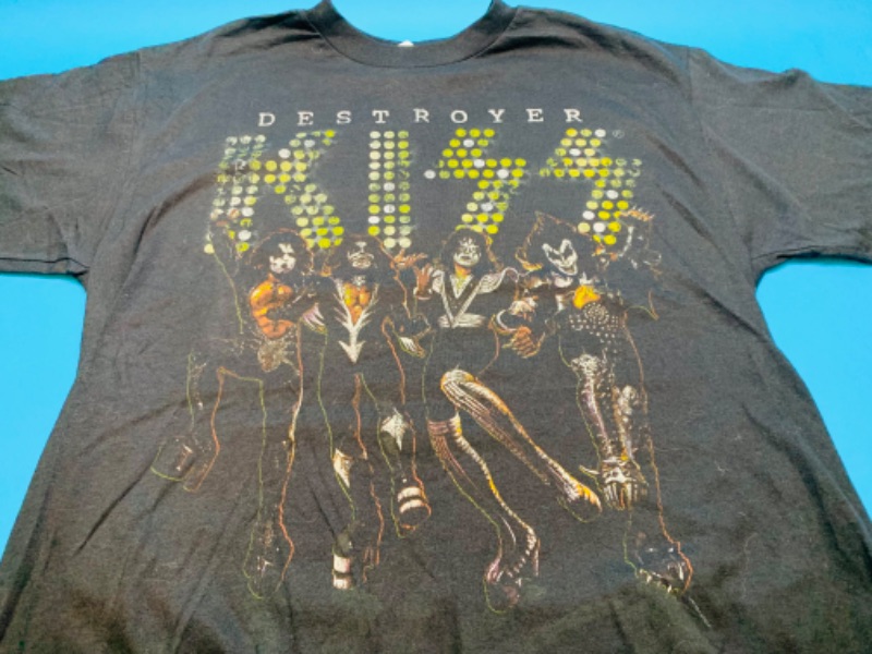 Photo 1 of 803946…size large kiss destroyer t-shirt 