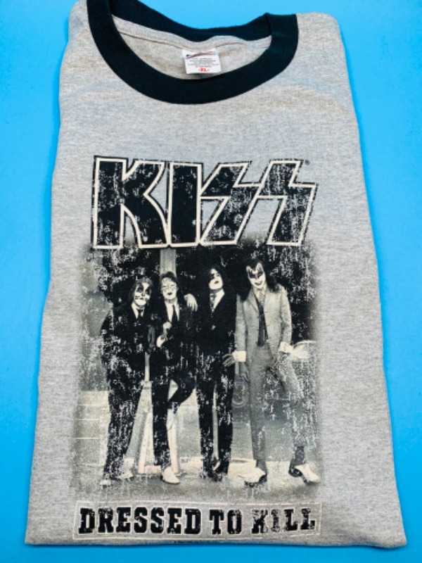 Photo 2 of 803947…size xl kiss t-shirt 