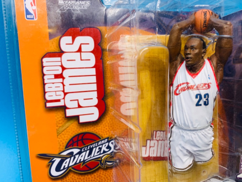 Photo 2 of 803966… LeBron James McFarlane figure in original package