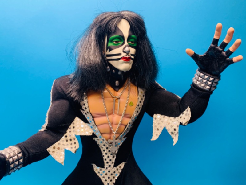 Photo 2 of 804014…XLarge 2 foot 2” poseable figure plays music kiss Peter Criss Destroyer has moveable parts 