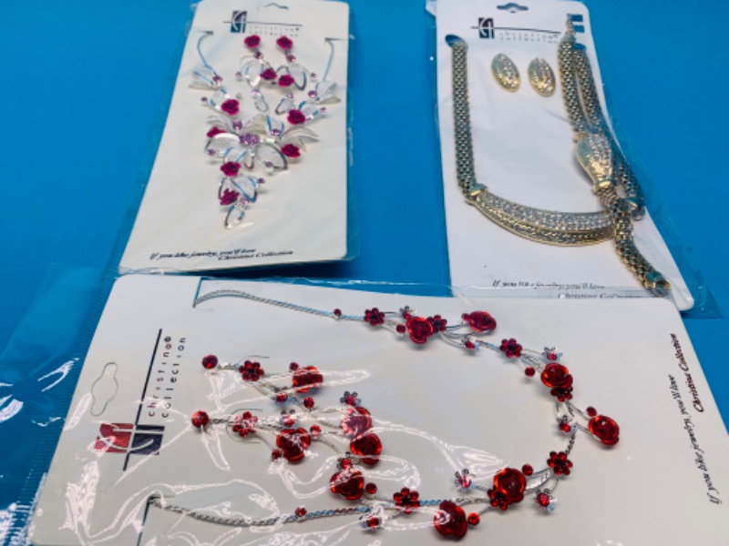 Photo 1 of 804028… 3 sets of fashion jewelry in packages 