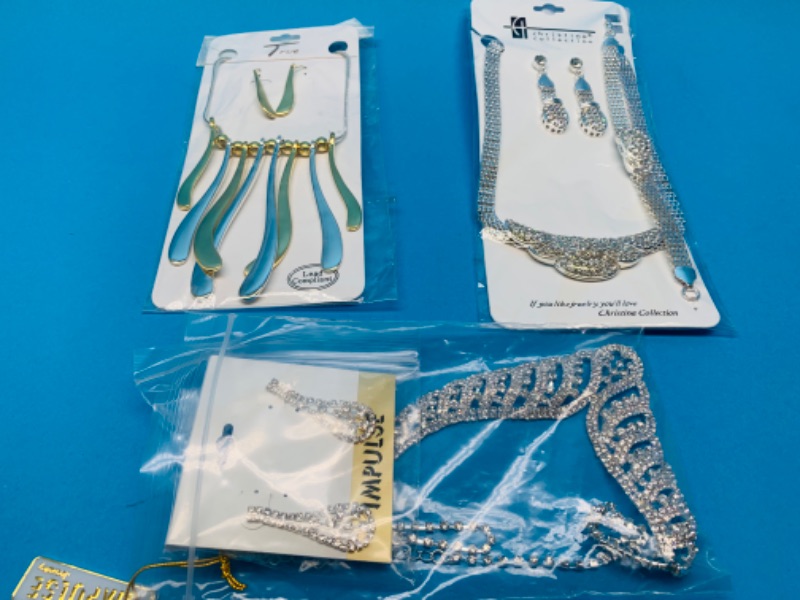 Photo 1 of 804029… 3 sets of fashion jewelry in packages 