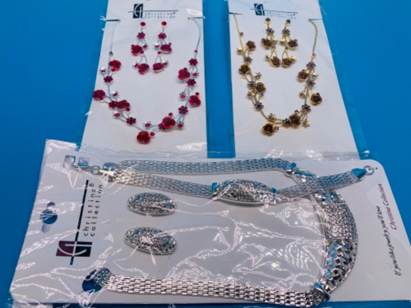 Photo 1 of 804030… 3 sets of fashion jewelry in packages 