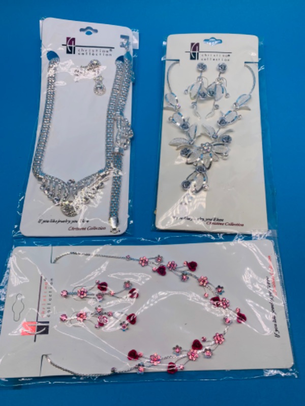 Photo 1 of 804031… 3 sets of fashion jewelry in packages 