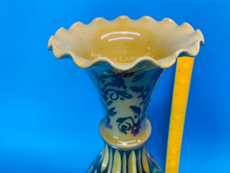 Photo 3 of 804111…vintage vase