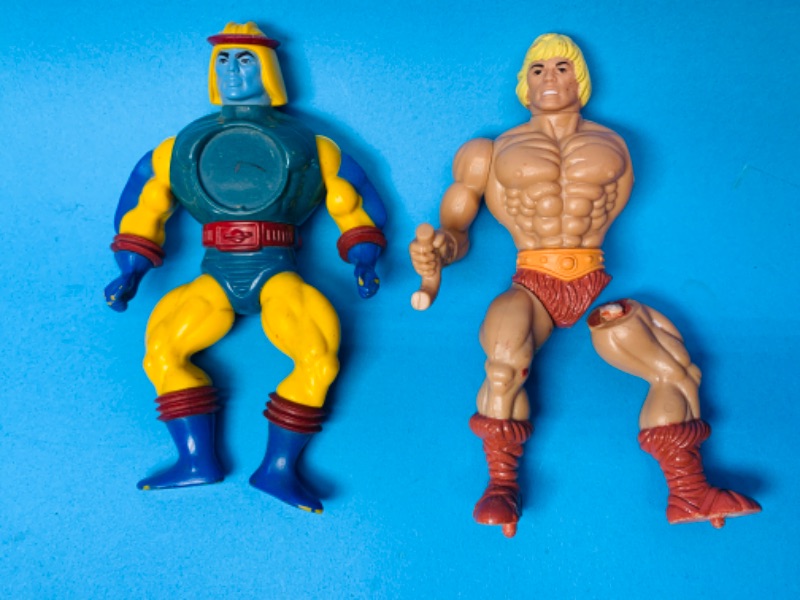 Photo 1 of 804121…vintage he-man masters of the universe figures- no arm broke leg 