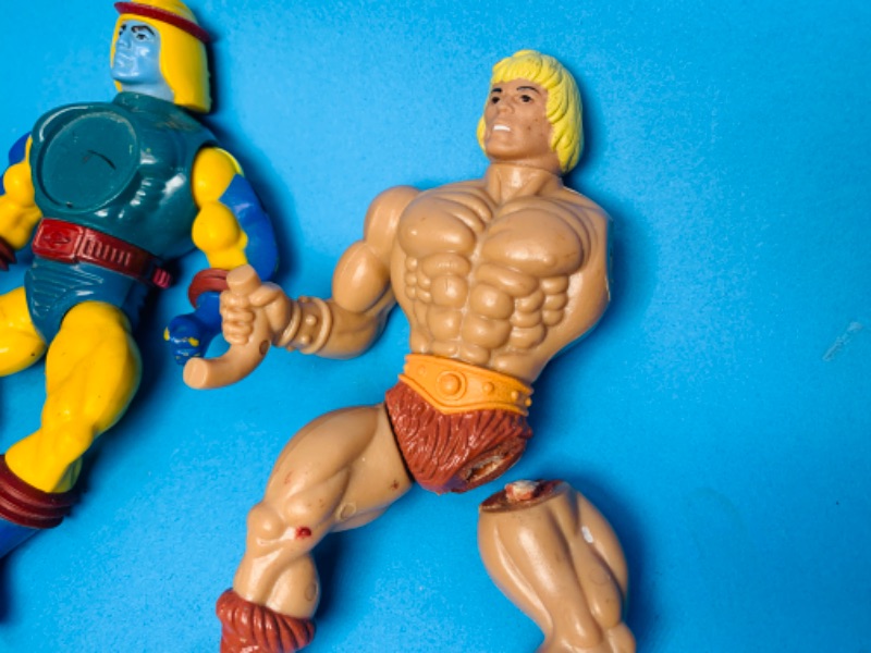 Photo 1 of 804121…vintage he-man masters of the universe figures- no arm broke leg 