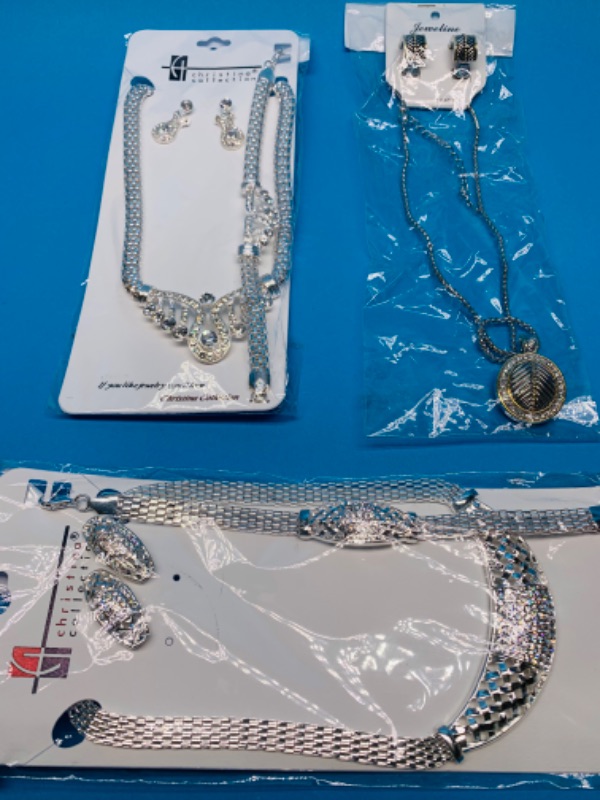 Photo 1 of 804157… 3 packages of fashion jewelry sets 