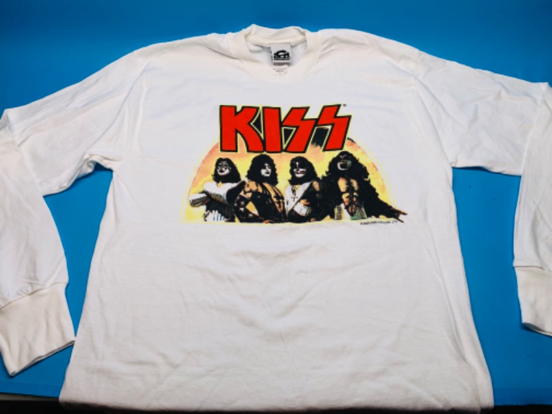 Photo 1 of 804201…size large 2009 kiss long sleeve shirt 