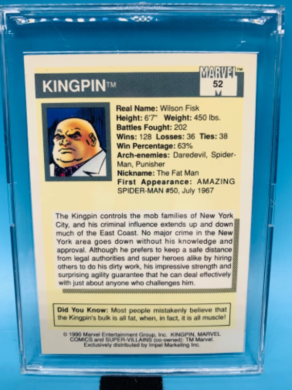 Photo 2 of 804299…vintage marvel super villains kingpin card 52 in hard plastic case 