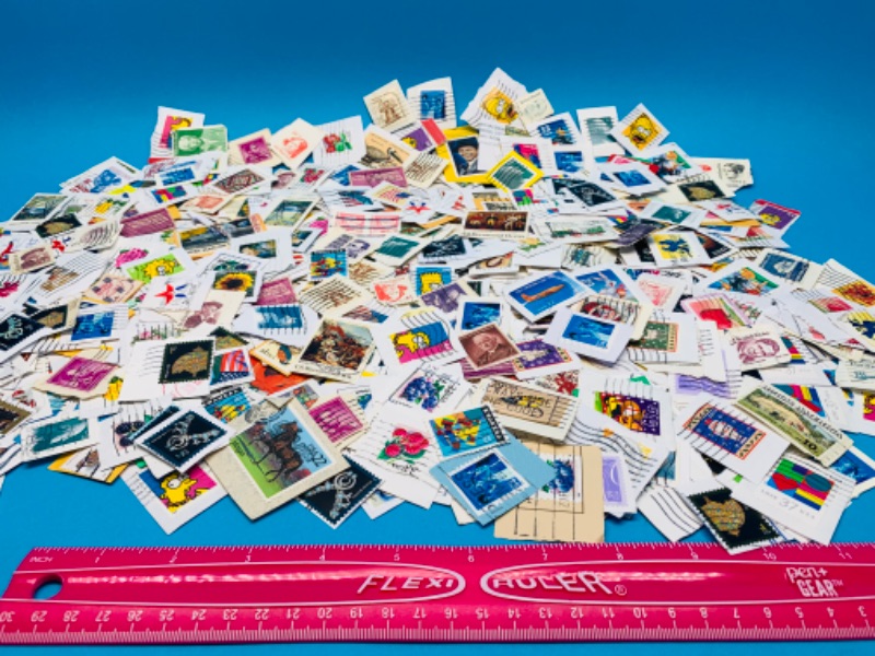 Photo 1 of 804311…hundreds of used stamps 