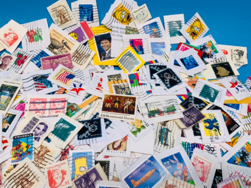 Photo 4 of 804311…hundreds of used stamps 