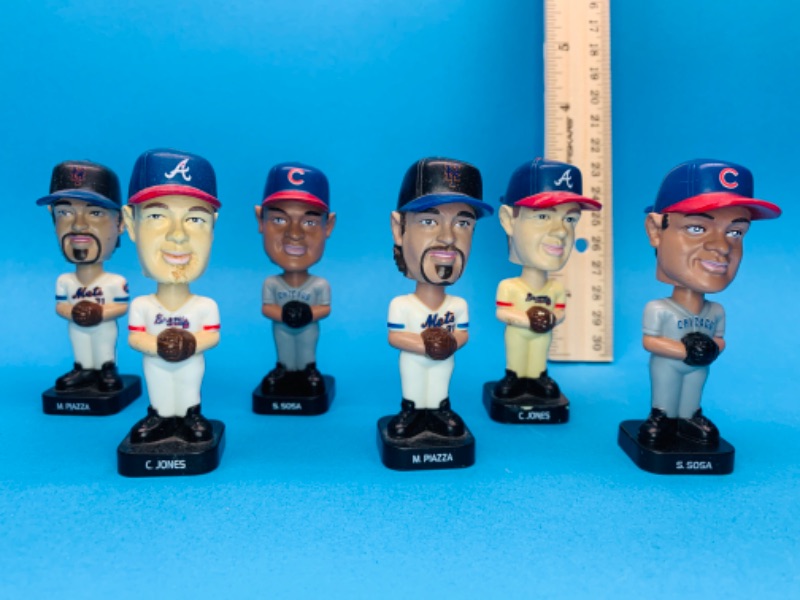 Photo 1 of 804325…6 mini baseball bobble heads 