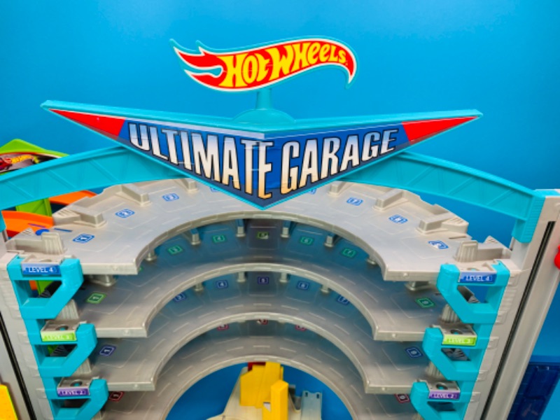 Photo 5 of 804351…xxlarge over 3 foot hot wheels ultimate garage play-set  may not be complete  30 x 40 