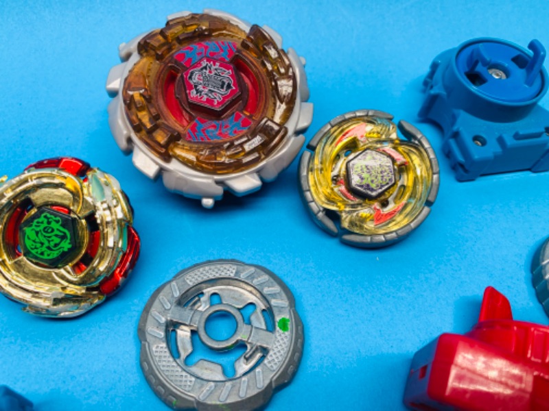 Photo 2 of 804374…takara beyblade spinner burst game pieces 