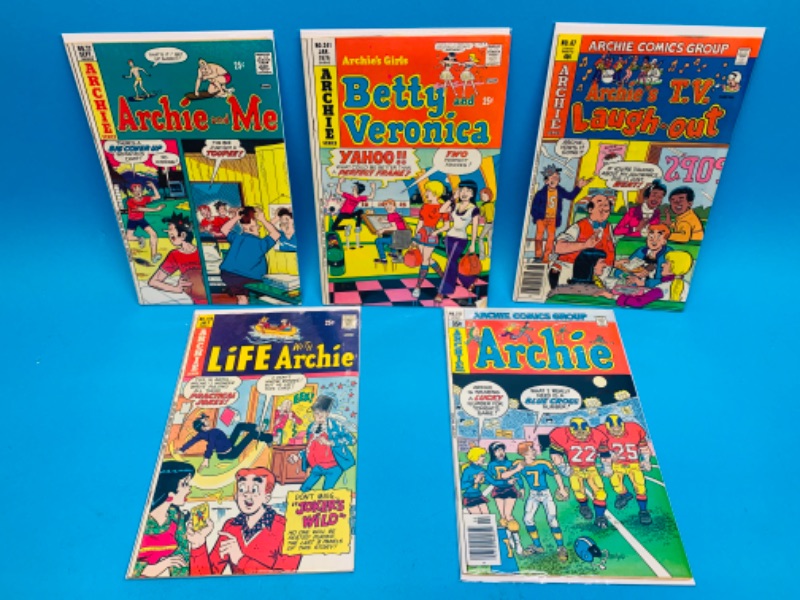 Photo 1 of 804393…5 vintage Archie comics in plastic sleeves 