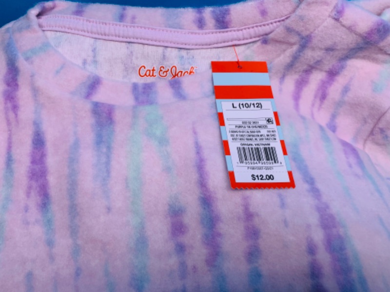 Photo 2 of 804431….  6 girls size large 10/12 Cat and Jack tie dye long sleeve shirts 6 x $12.00=$72.00 