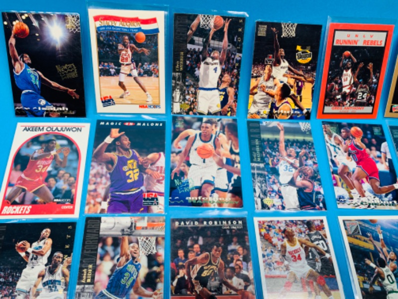 Photo 4 of 804454…32 basketball trading cards in plastic sleeves 
