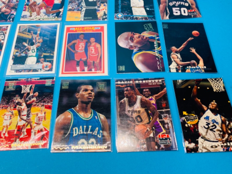 Photo 5 of 804454…32 basketball trading cards in plastic sleeves 