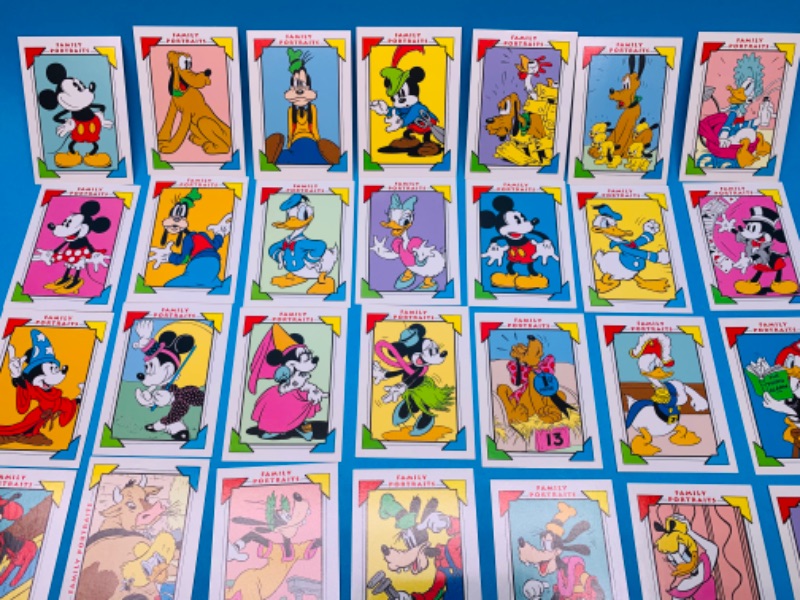 Photo 3 of 804459…32 Disney family portraits trading cards 