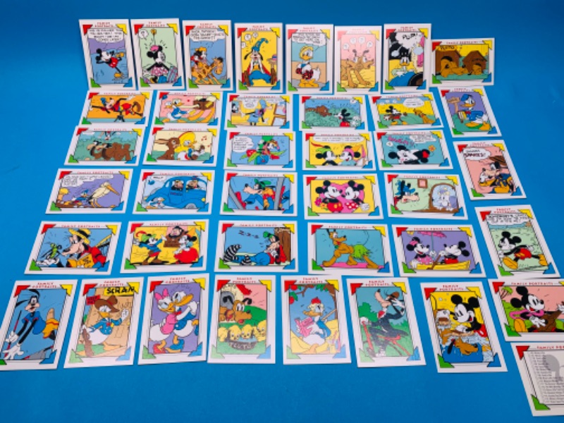 Photo 1 of 804460…41 Disney family portraits trading cards 